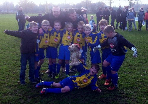 F4 kampioen (3) (500x351)